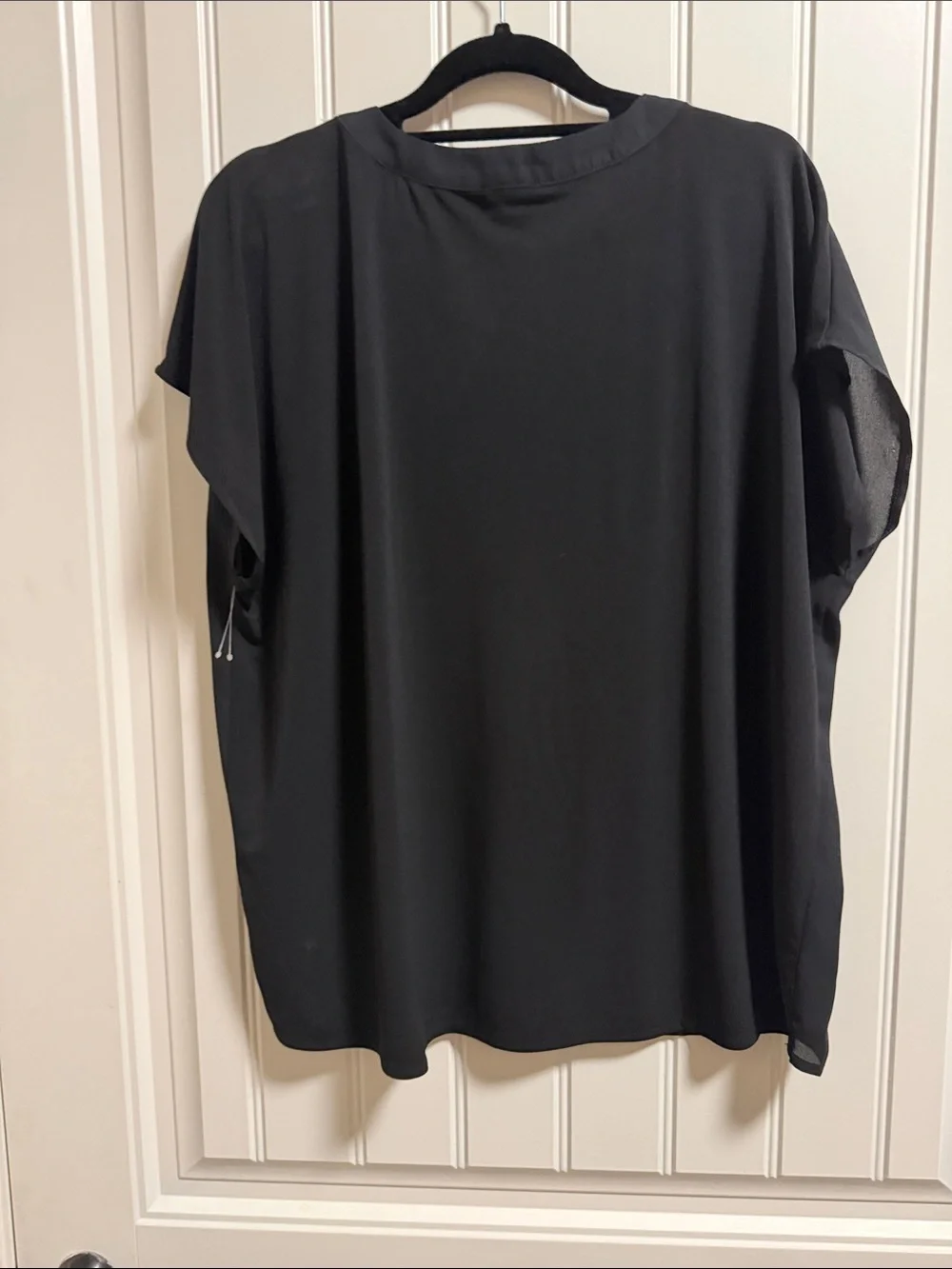 Ann Taylor Black V-Neck Short Sleeve Blouse